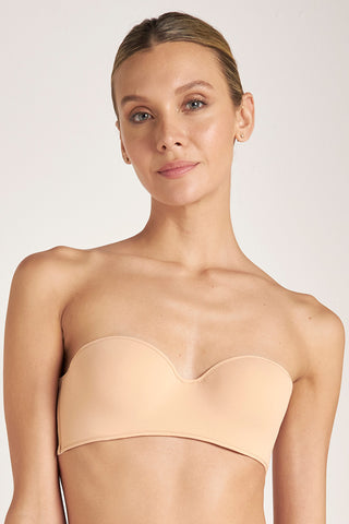 Brasier strapless con copa