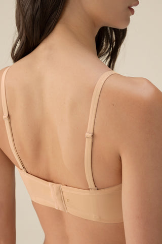 Brasier strapless con copa