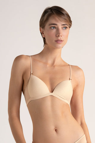 Touché México, Brasier triangular con copa, Ropa intima femenina