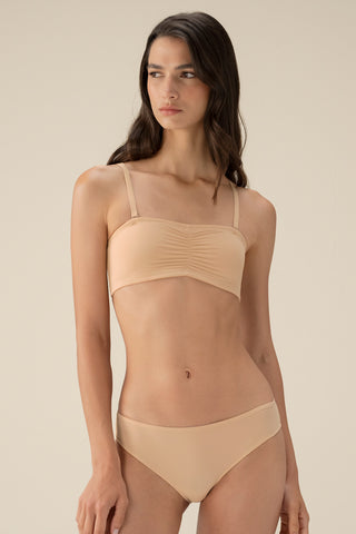 Brasier strapless con copa